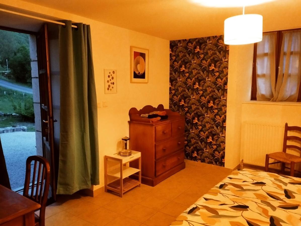 Chambres D'Hotes Le Moulin D'Auxillac Ла-Канурґ Номер фото